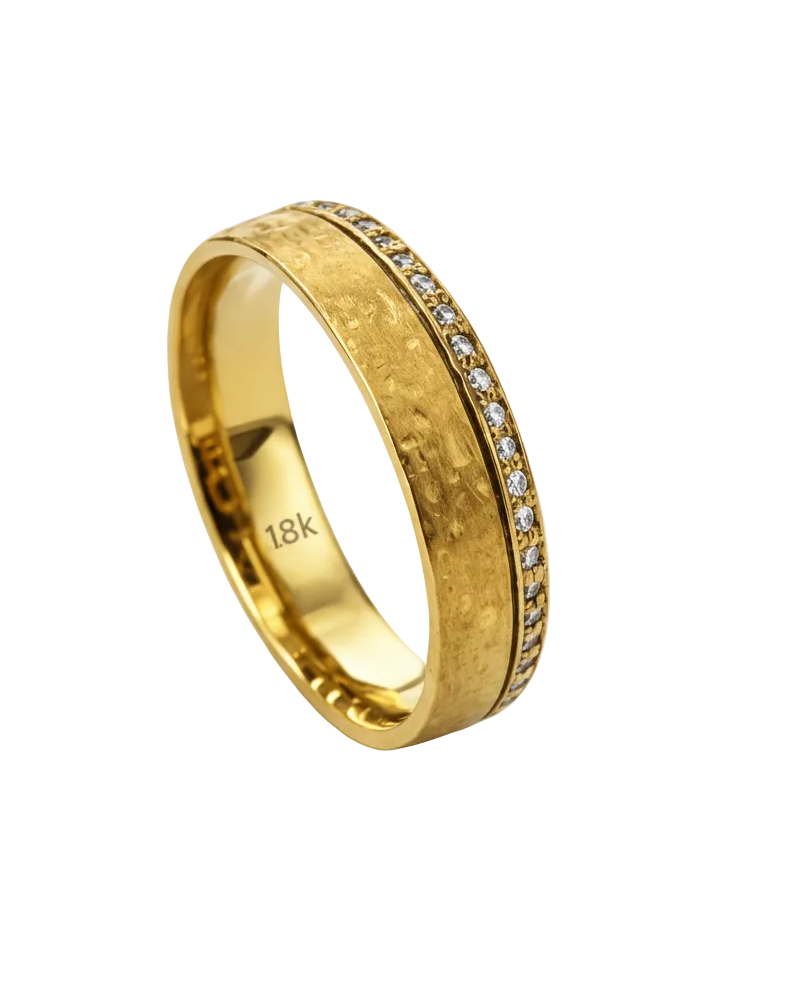 18K Hammered Gold Wedding Band with Diamond Edge 5.5mm