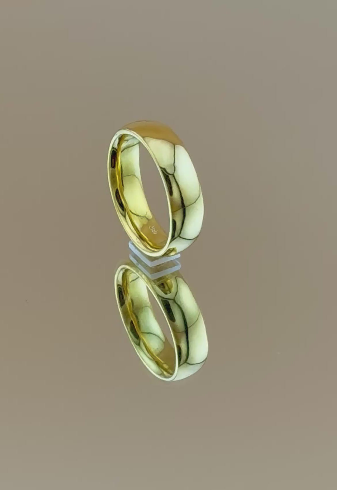 18K Yellow Gold Wedding Band  5.0 mm Classic Comfort Fit Ring