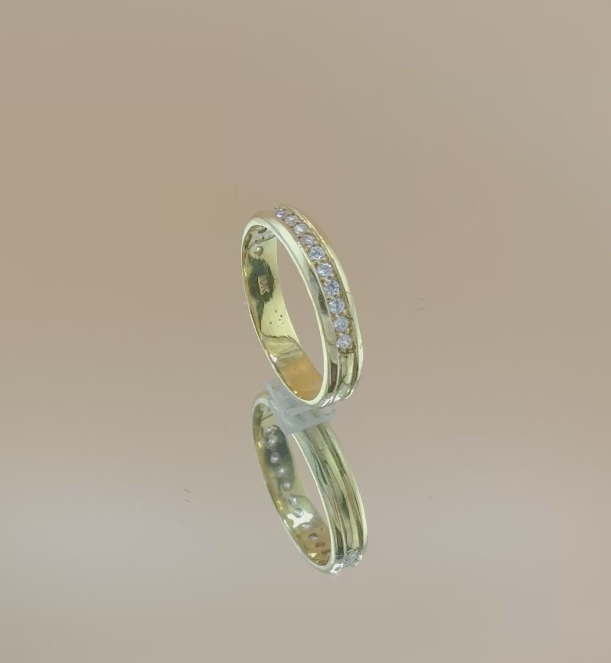 Casey Wedding Band - 18 Diamonds with Round, Polished Edges - 4mm